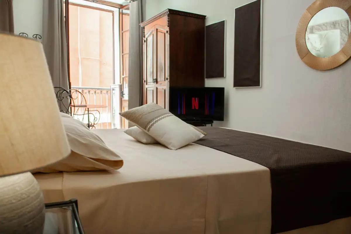 Castello'S Rooms Cagliari Exteriör bild