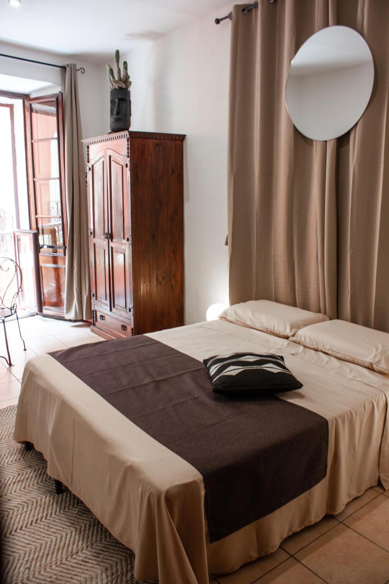 Castello'S Rooms Cagliari Exteriör bild