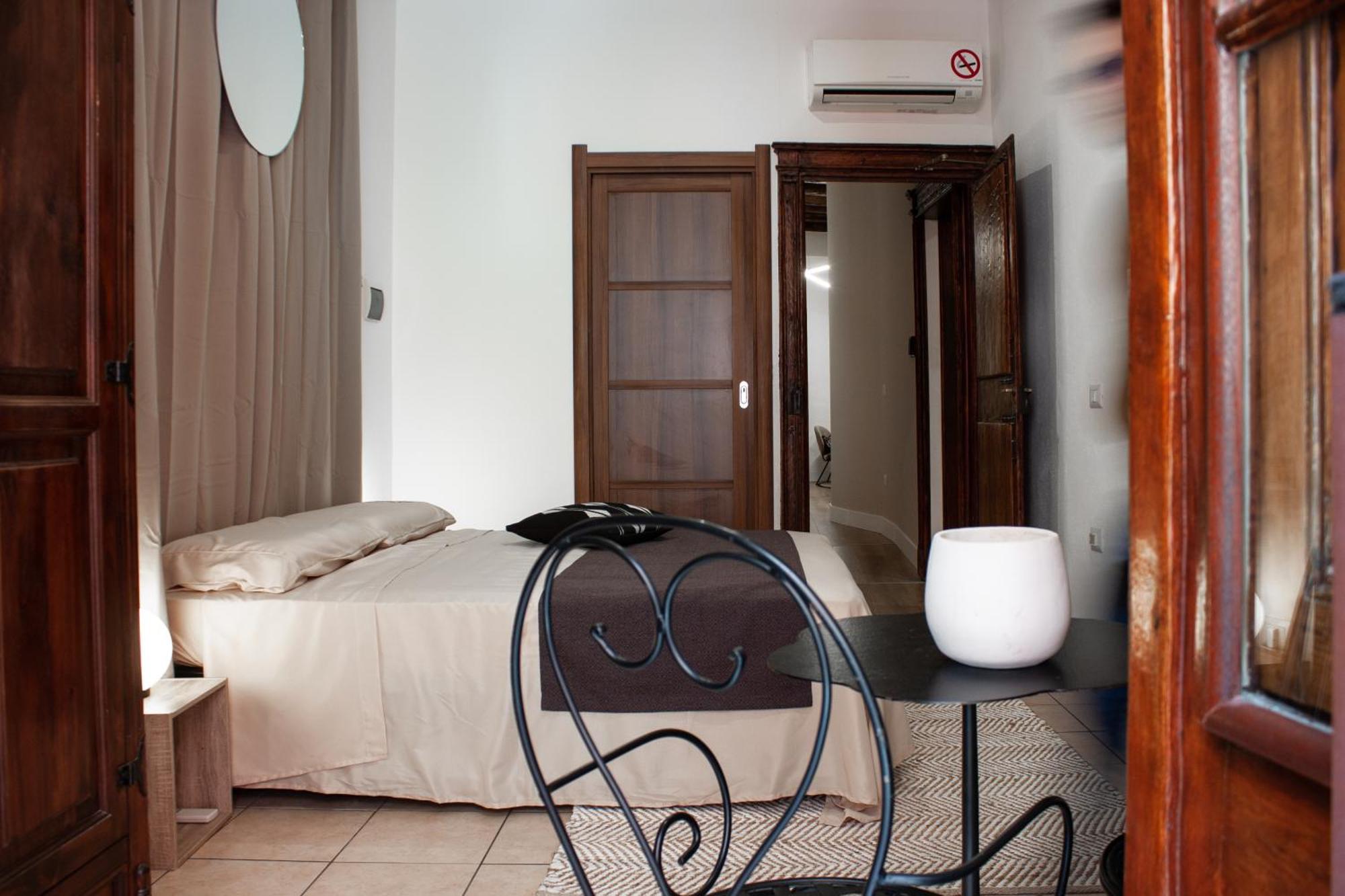 Castello'S Rooms Cagliari Exteriör bild